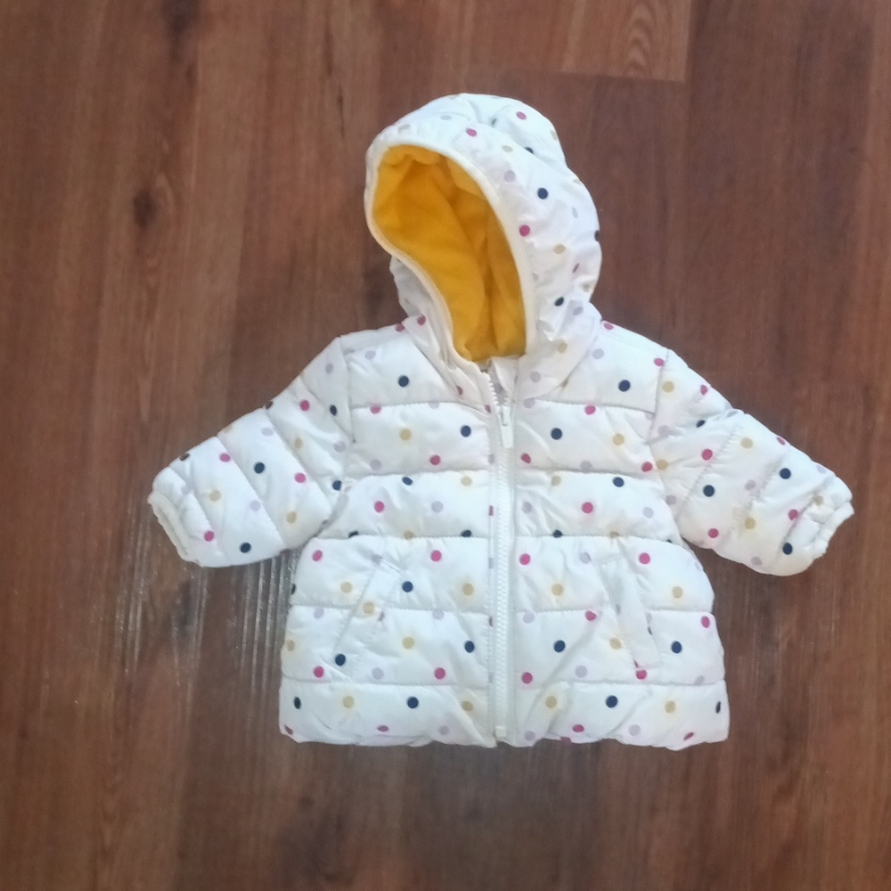 Old Navy baby puffer coat 0-3 months